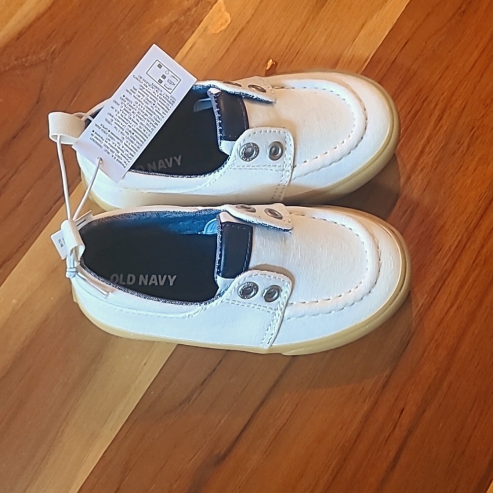Old Navy white Canvas boat shoe sneakers toddler boy Size 6 Brand new - Picture 3 of 9